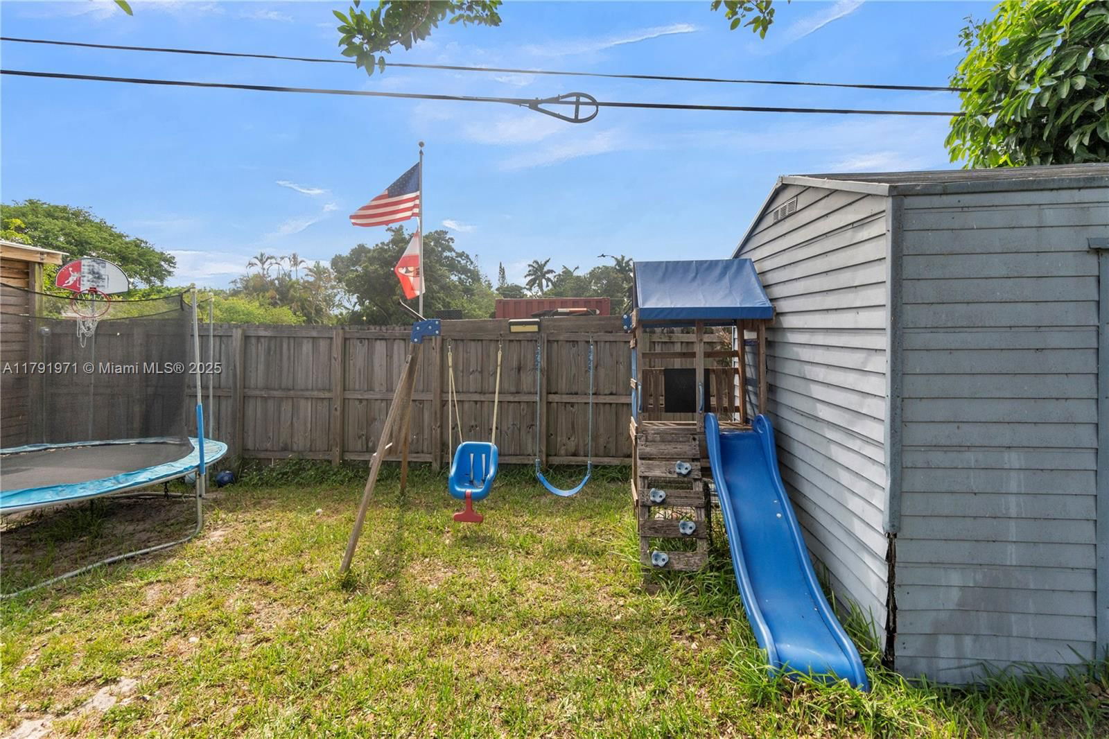 Real estate property located at 4649 28th Ave, Broward, Avon Heights, Dania Beach, FL