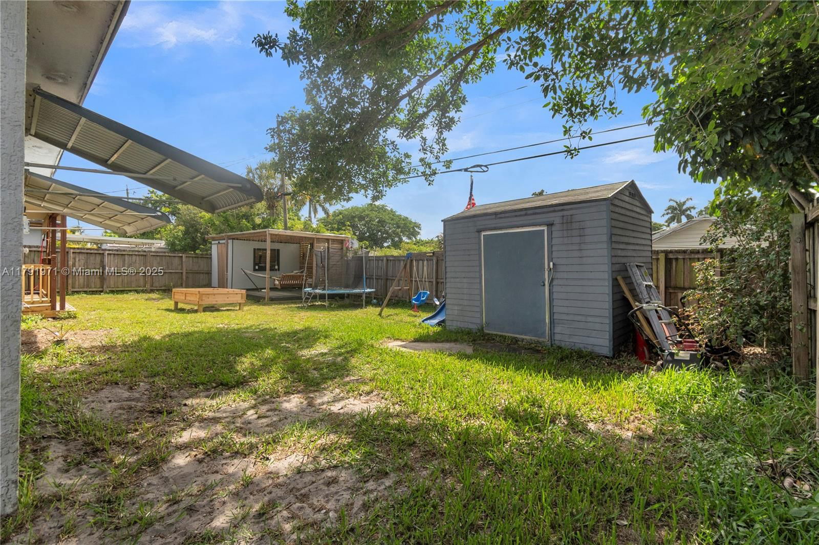 Real estate property located at 4649 28th Ave, Broward, Avon Heights, Dania Beach, FL