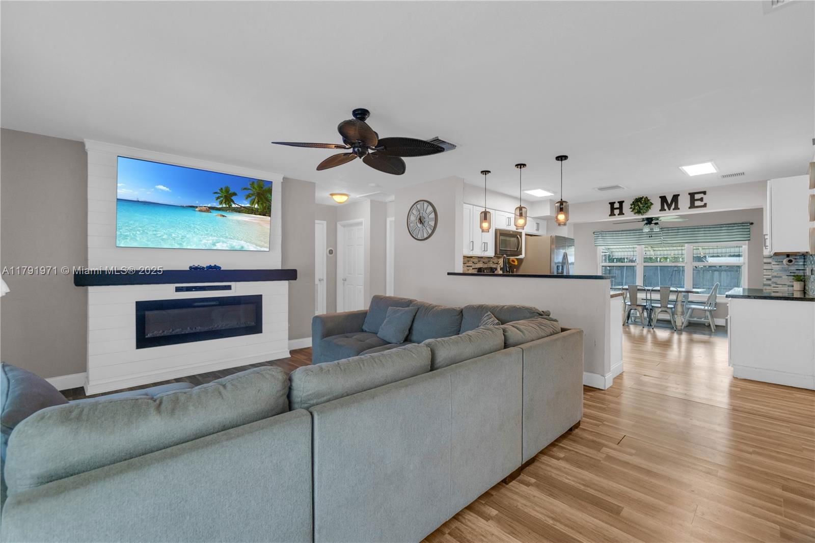 Real estate property located at 4649 28th Ave, Broward, Avon Heights, Dania Beach, FL