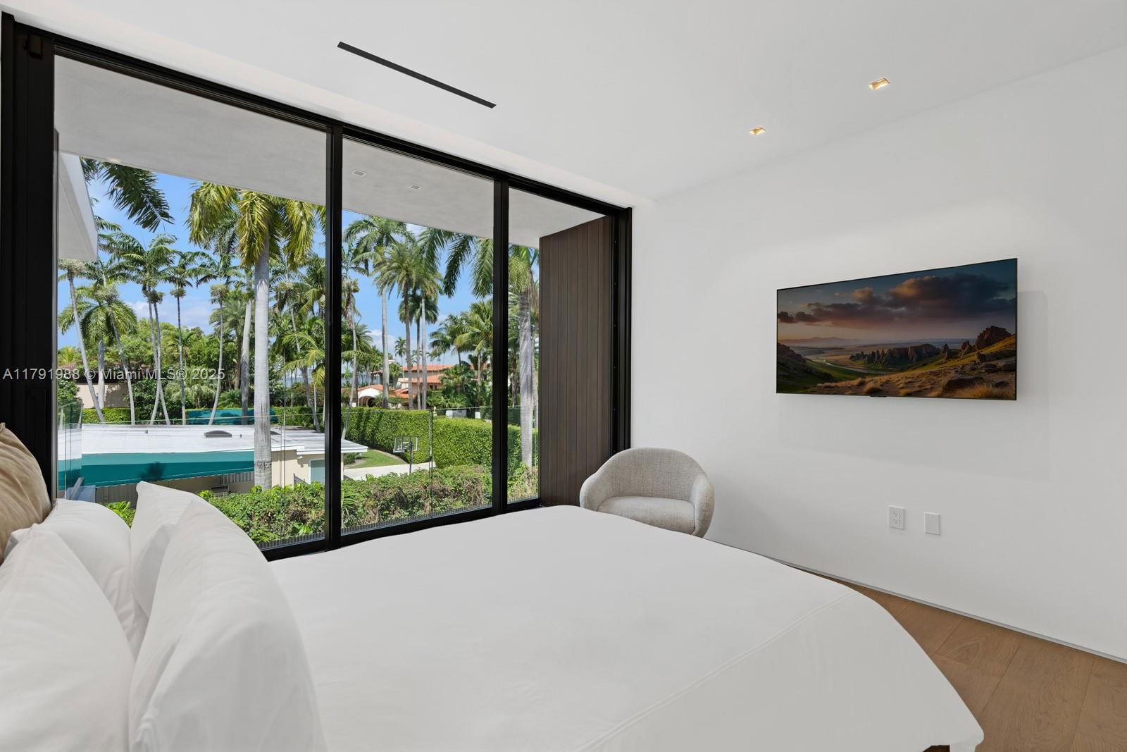 Real estate property located at 1800 27th Street, Miami-dade, Sunset Islands Island No 2, Miami Beach, FL
