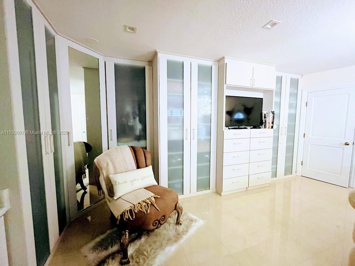 Real estate property located at 19720 79th Ct, Miami-dade, Saga Bay Sec 1 Part 4 Ame, Cutler Bay, FL