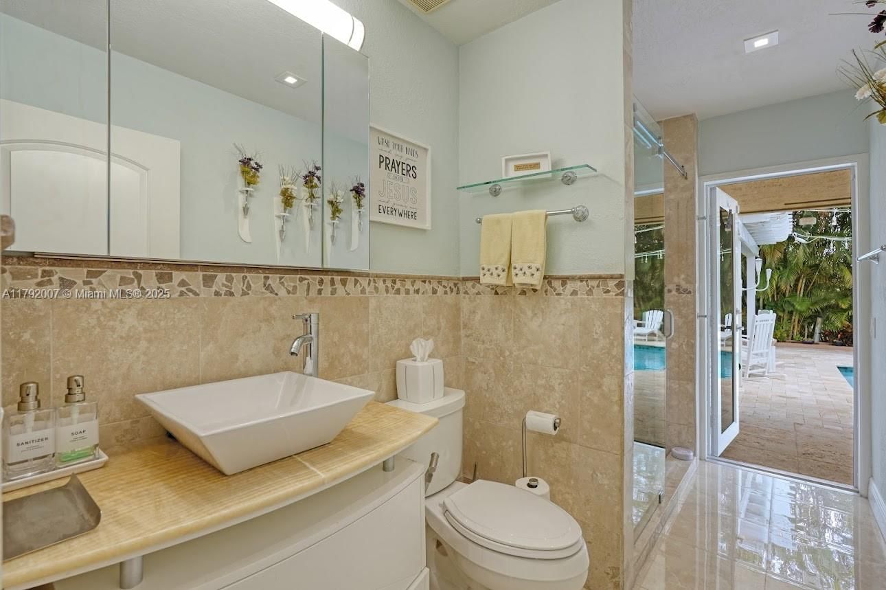 Real estate property located at 19720 79th Ct, Miami-dade, Saga Bay Sec 1 Part 4 Ame, Cutler Bay, FL