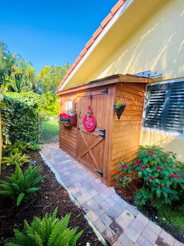 Real estate property located at 19720 79th Ct, Miami-dade, Saga Bay Sec 1 Part 4 Ame, Cutler Bay, FL