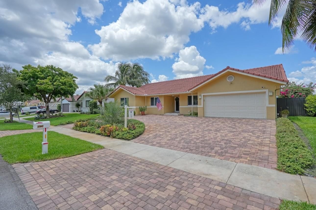 Real estate property located at 19720 79th Ct, Miami-dade, Saga Bay Sec 1 Part 4 Ame, Cutler Bay, FL