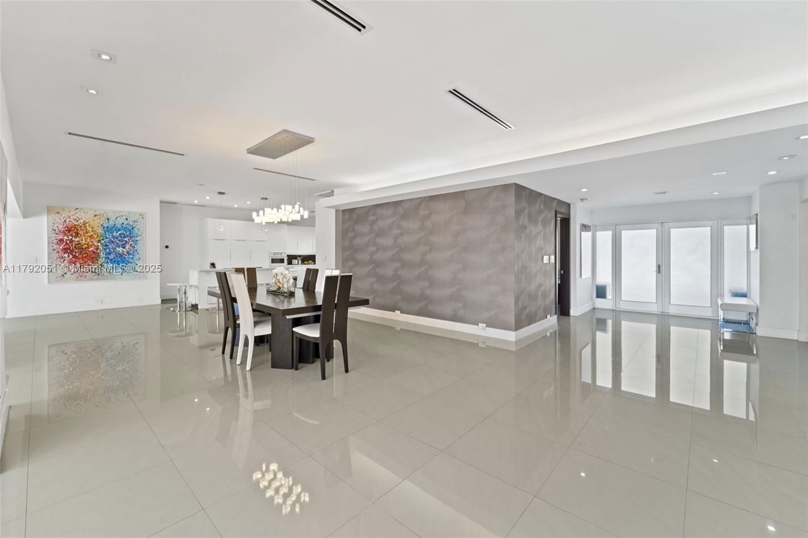 Real estate property located at 18 SAMANA DR, Miami-dade, Bay Heights, Miami, FL