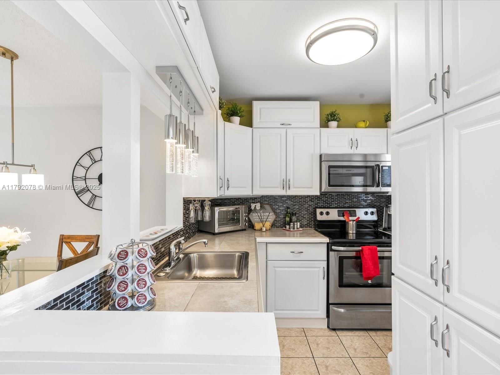 Real estate property located at 4431 16th St H110, Broward, Heather Hall Condo, Lauderhill, FL