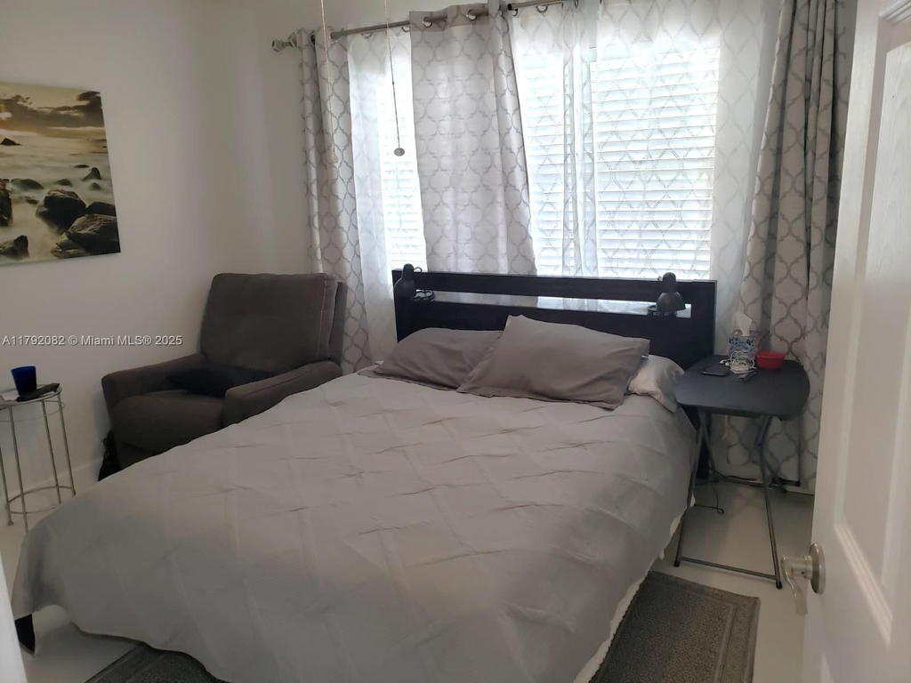 Real estate property located at 1101 Bahama Bnd B2, Broward, Bahama Village Condo, Coconut Creek, FL