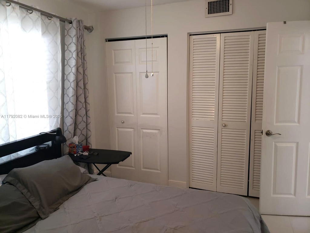 Real estate property located at 1101 Bahama Bnd B2, Broward, Bahama Village Condo, Coconut Creek, FL