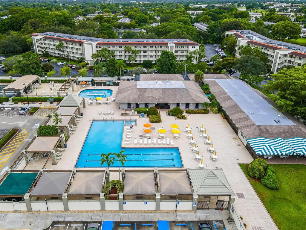 Real estate property located at 1101 Bahama Bnd B2, Broward, Bahama Village Condo, Coconut Creek, FL
