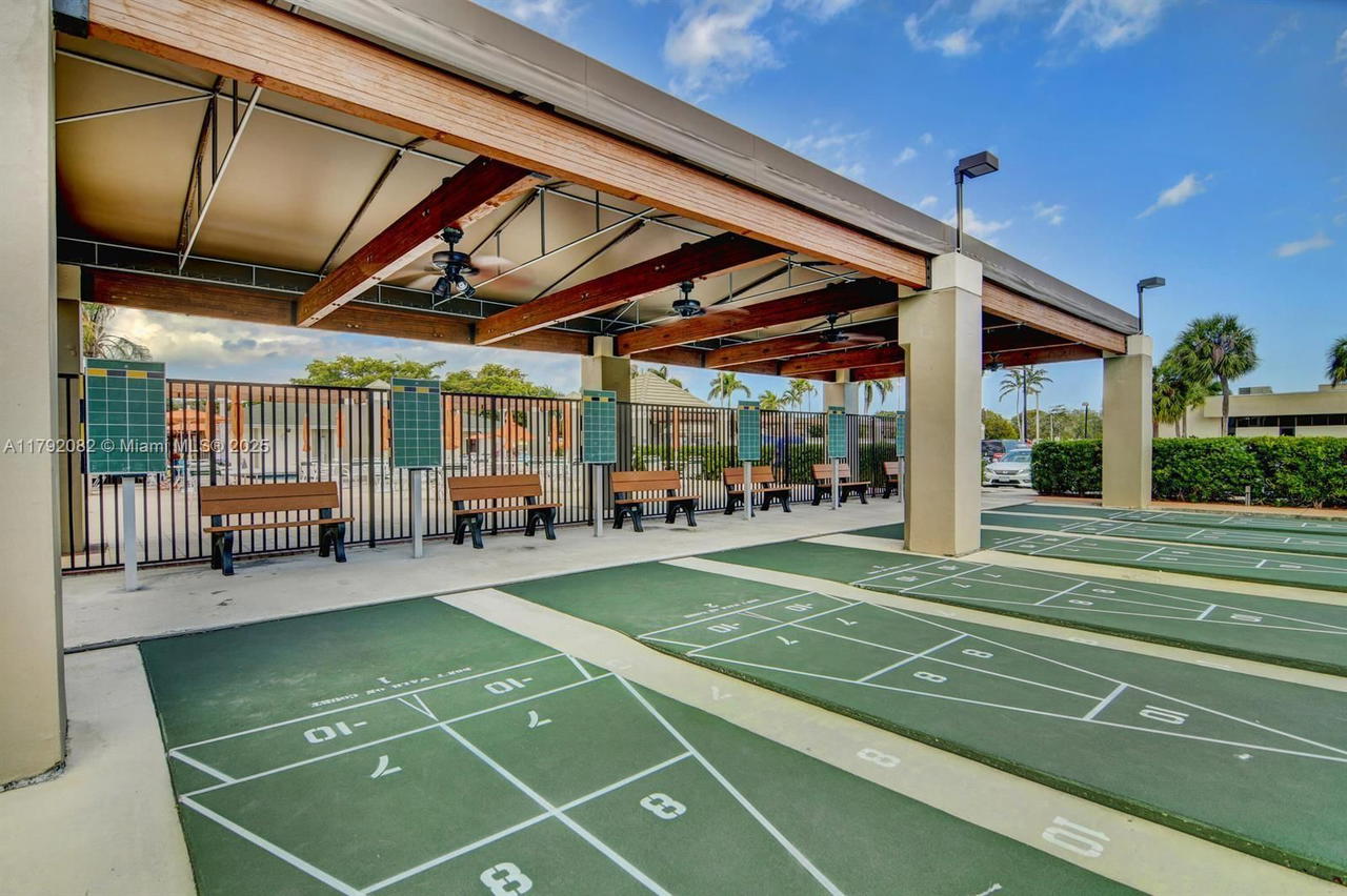 Real estate property located at 1101 Bahama Bnd B2, Broward, Bahama Village Condo, Coconut Creek, FL