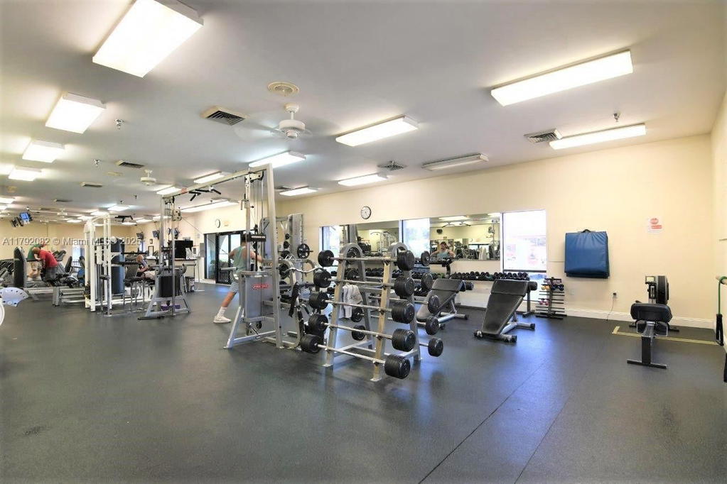 Real estate property located at 1101 Bahama Bnd B2, Broward, Bahama Village Condo, Coconut Creek, FL