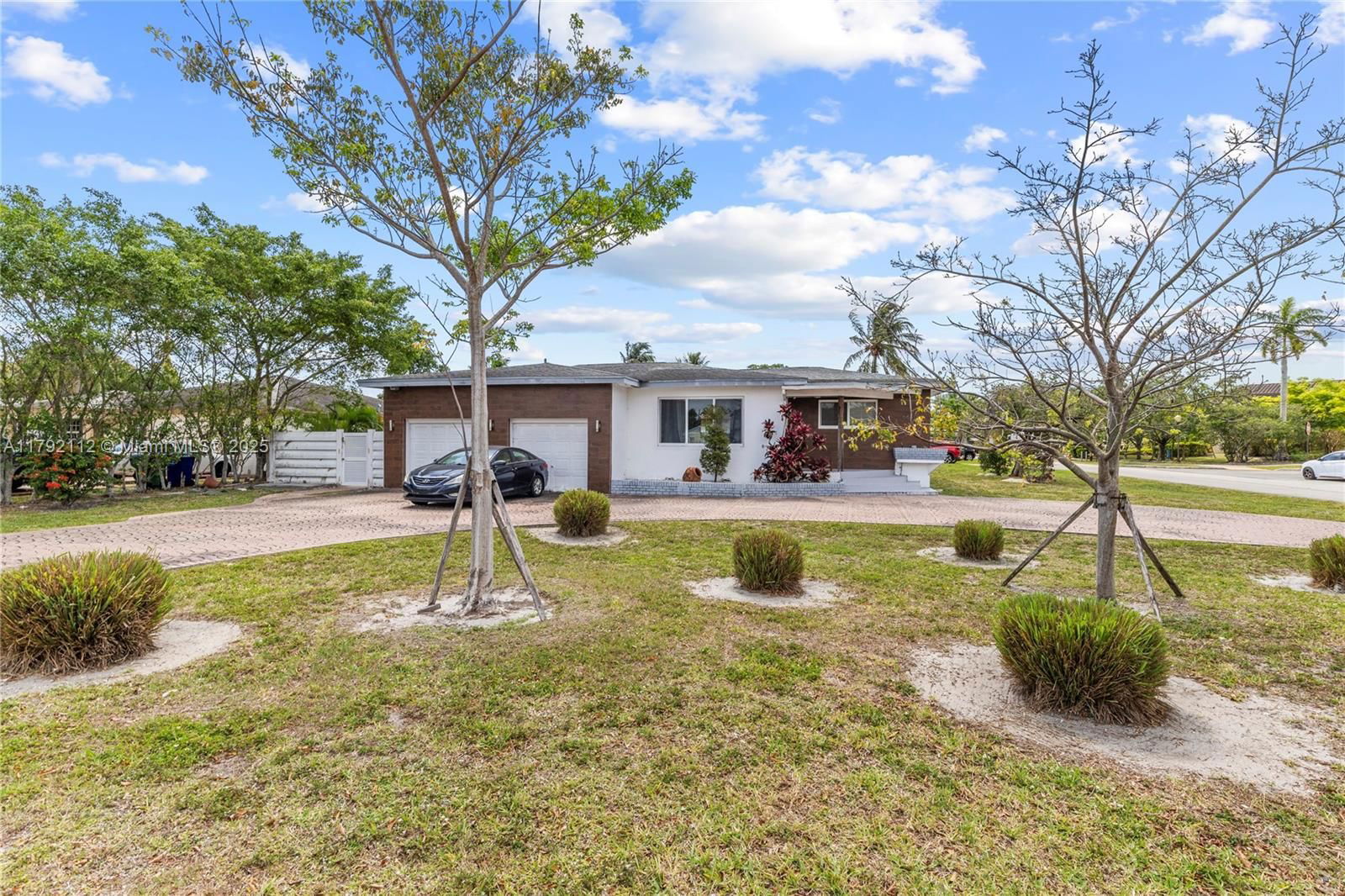 Real estate property located at 6690 Miramar Pkwy, Broward, Miramar Park, Miramar, FL