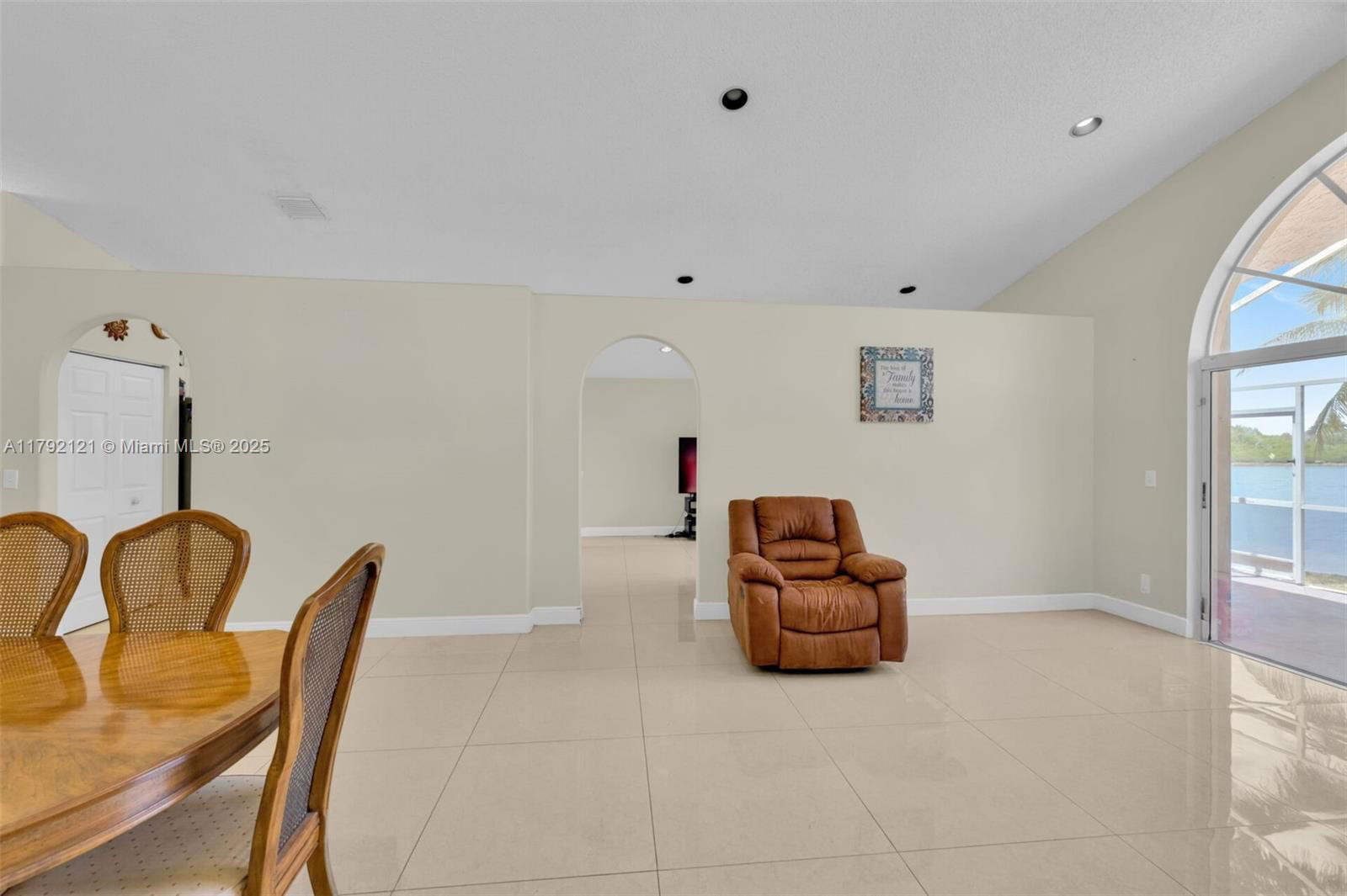 Real estate property located at 18271 27th St, Broward, Silver Lakes Phase Iii, Miramar, FL
