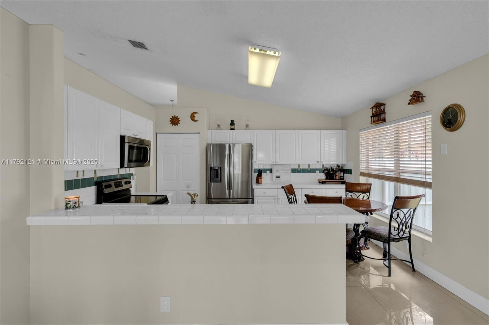 Real estate property located at 18271 27th St, Broward, Silver Lakes Phase Iii, Miramar, FL