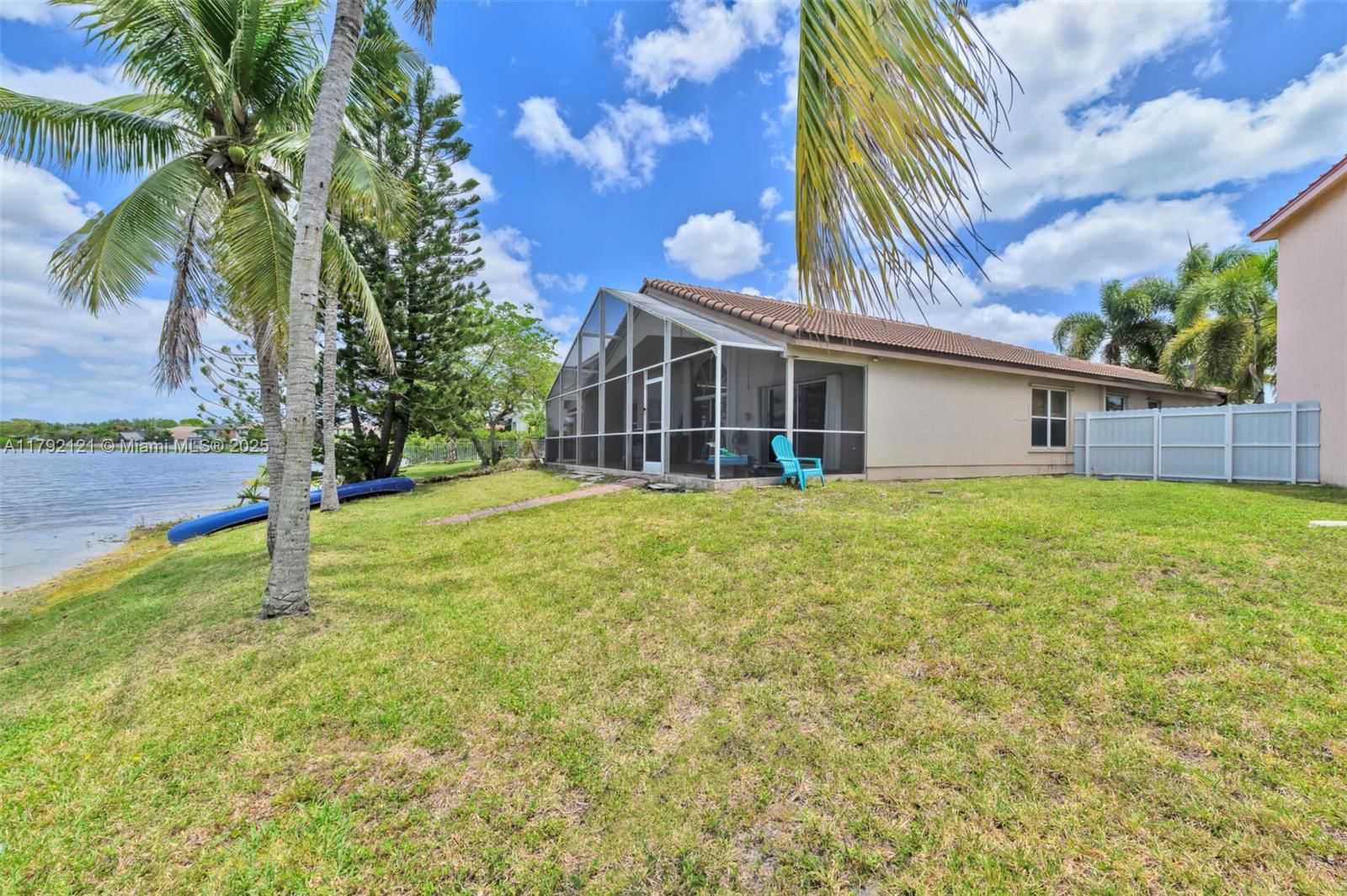 Real estate property located at 18271 27th St, Broward, Silver Lakes Phase Iii, Miramar, FL