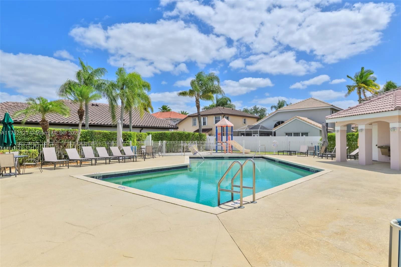 Real estate property located at 18271 27th St, Broward, Silver Lakes Phase Iii, Miramar, FL