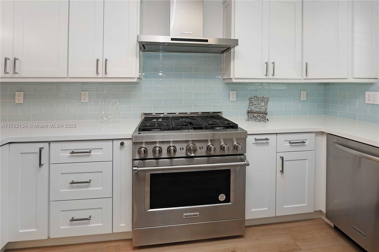 Real estate property located at 1215 Jefferson St, Broward, Hollywood Lakes Section, Hollywood, FL