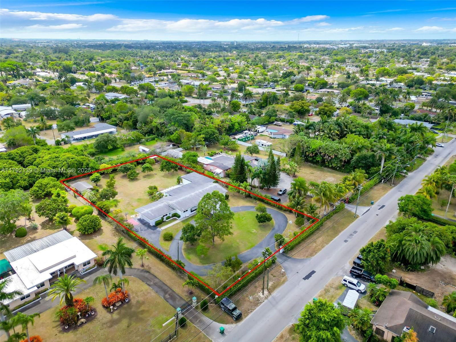 Real estate property located at 29425 182nd Ave, Miami-dade, Redland 1.14 Acre, Homestead, FL