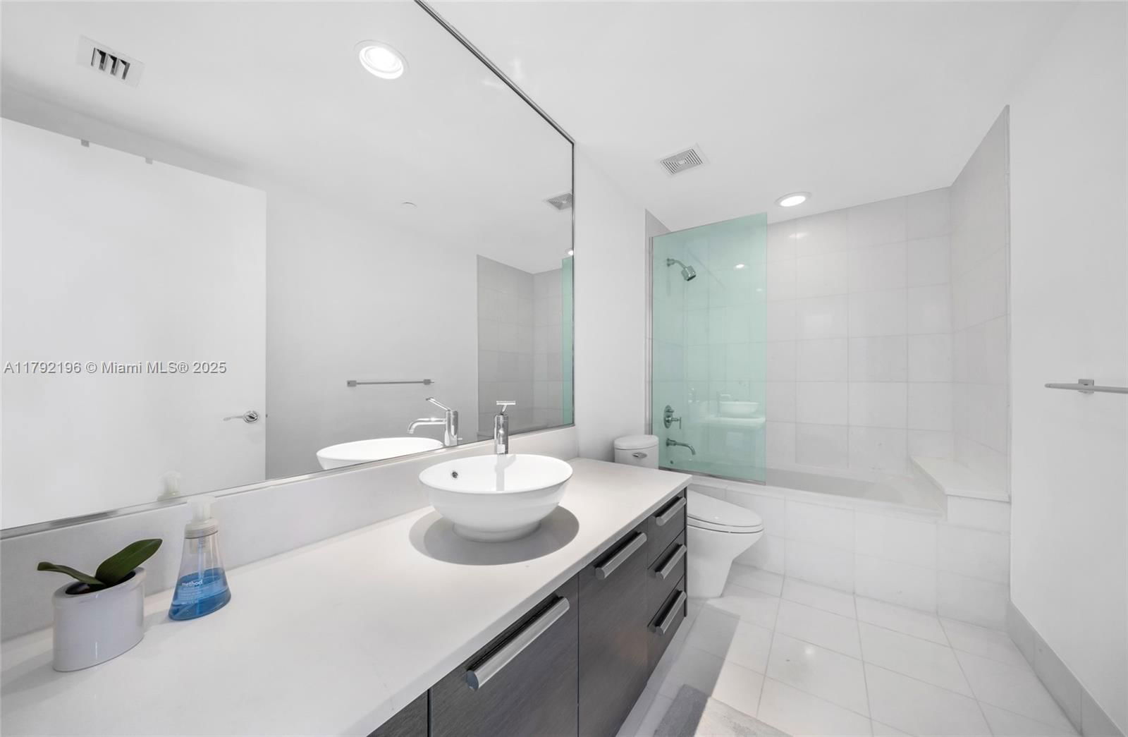 Real estate property located at 2950 188th St #547, Miami-dade, Artech Residences, Aventura, FL