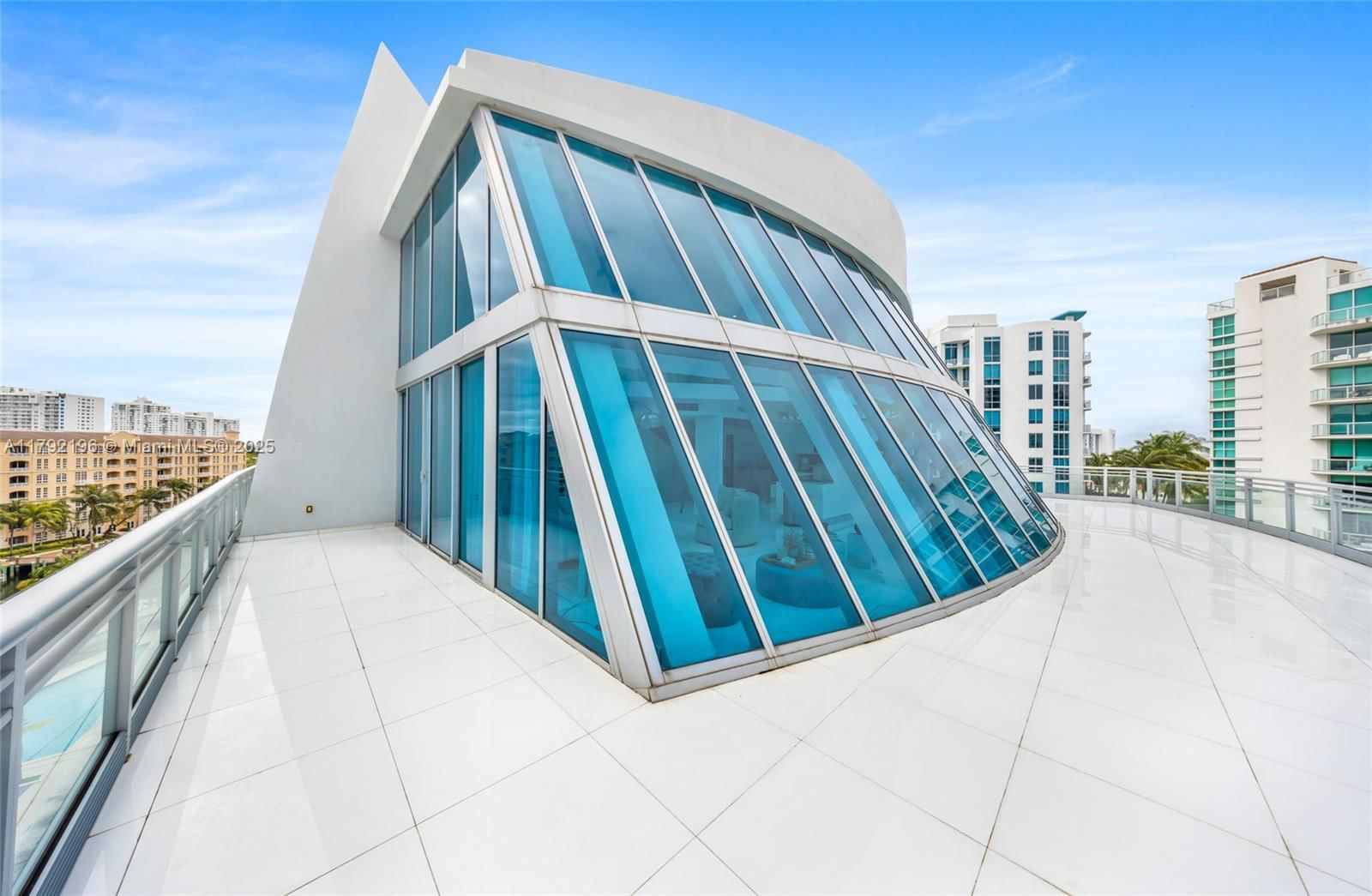 Real estate property located at 2950 188th St #547, Miami-dade, Artech Residences, Aventura, FL