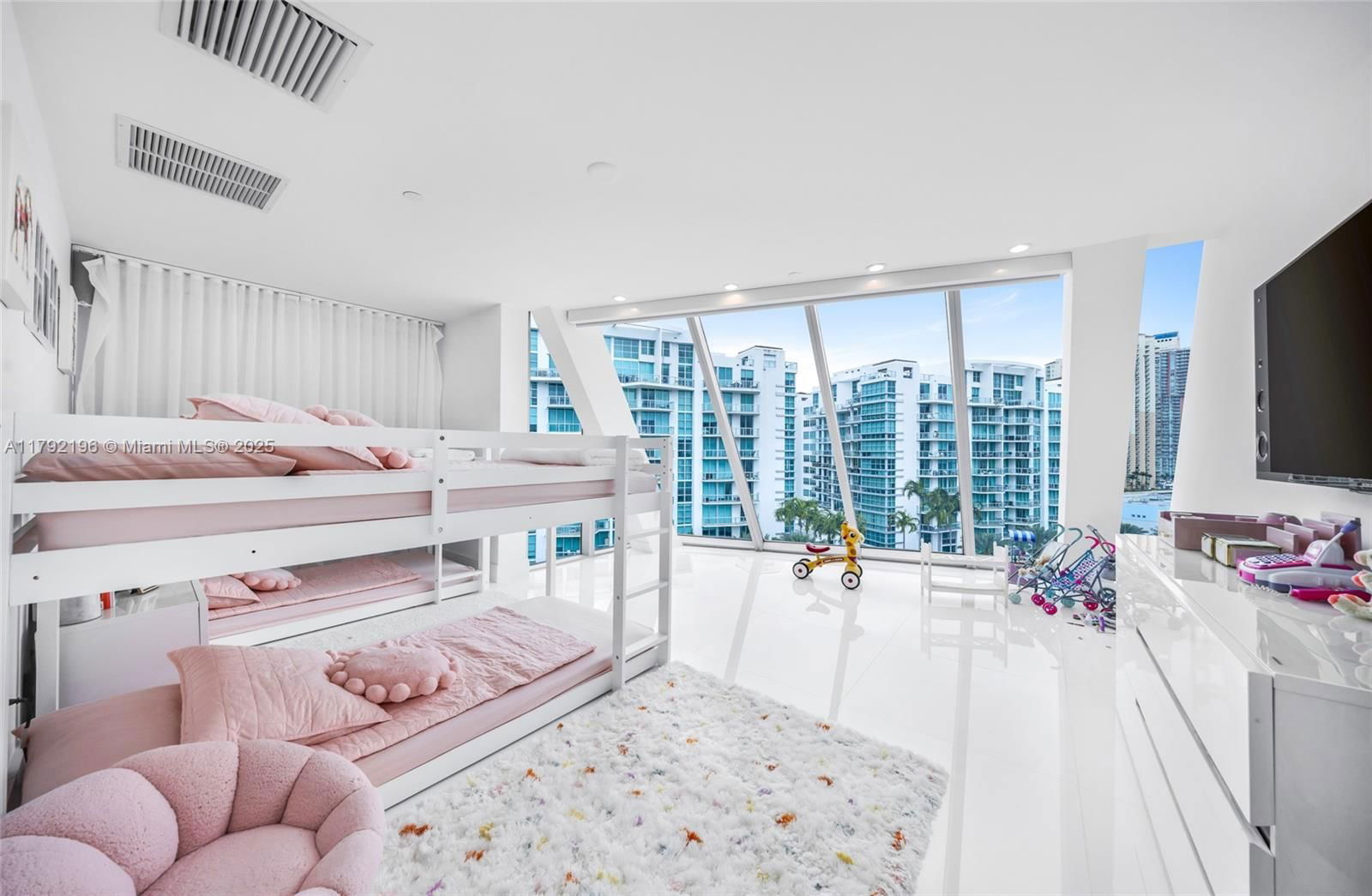 Real estate property located at 2950 188th St #547, Miami-dade, Artech Residences, Aventura, FL
