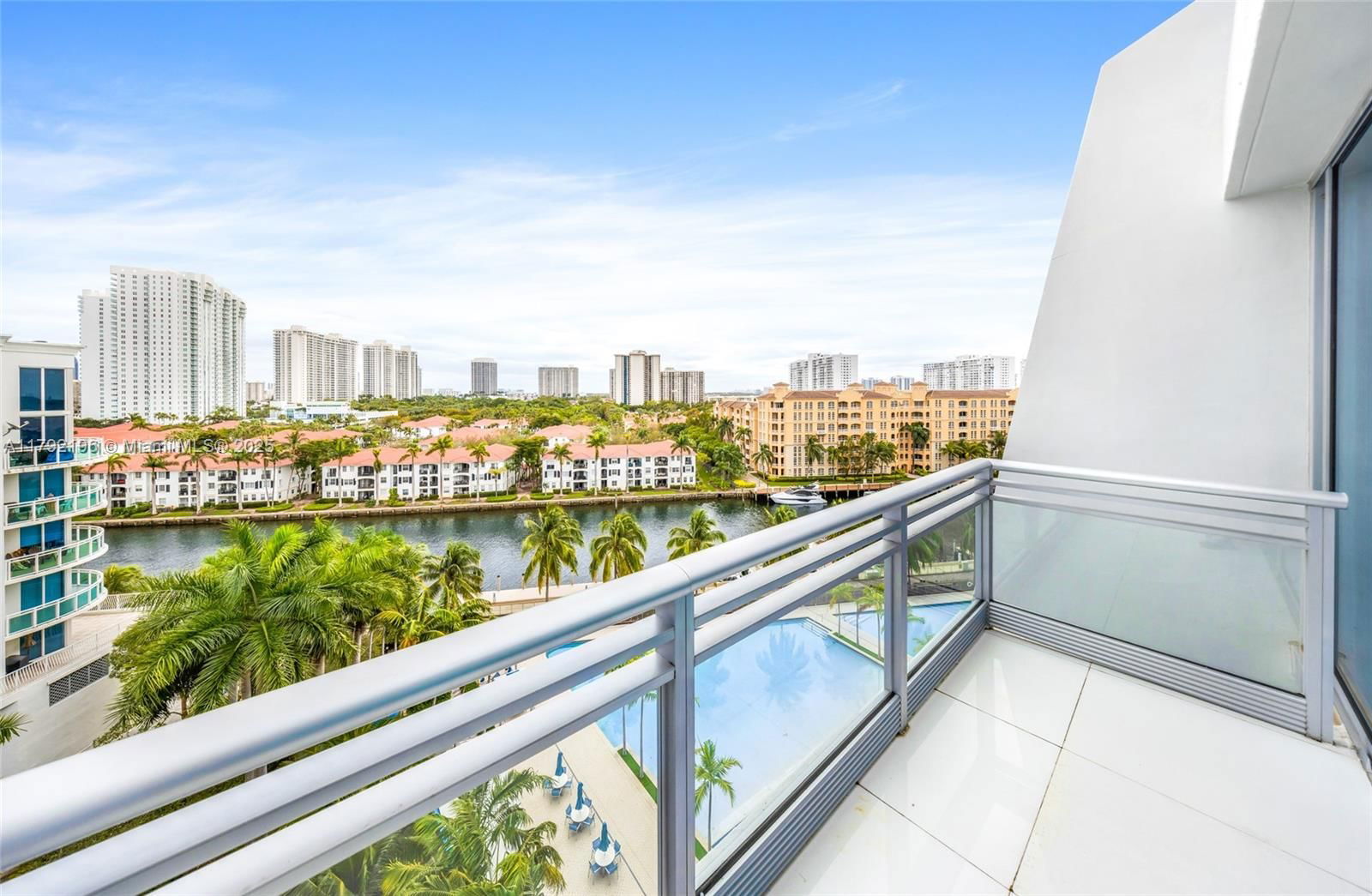 Real estate property located at 2950 188th St #547, Miami-dade, Artech Residences, Aventura, FL