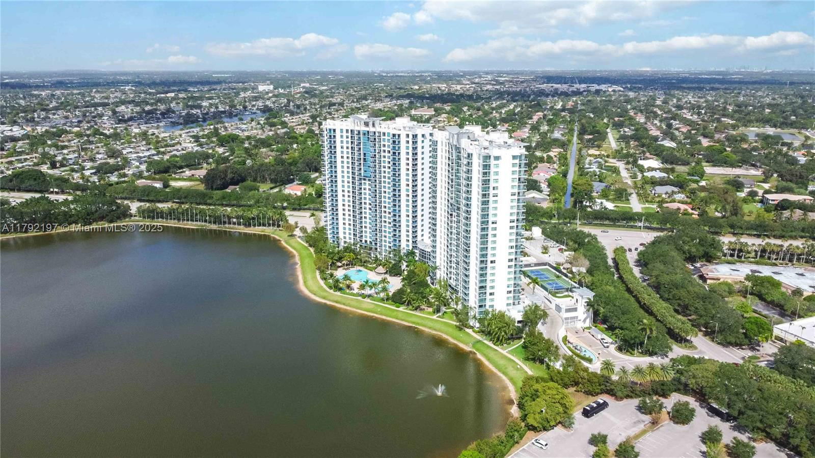 Real estate property located at 2641 Flamingo Rd #405N, Broward, Tao Sawgrass Condominium, Sunrise, FL