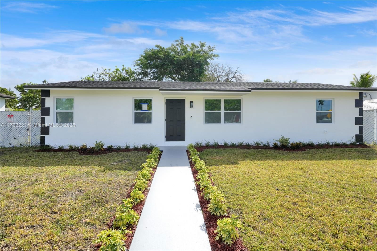 Real estate property located at 439 17th Ter, Miami-dade, Avocado Villas, Homestead, FL