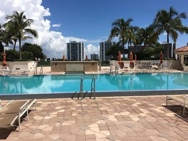 Real estate property located at 19900 Country Club Dr #612, Miami-dade, Turnberry Village So Towe, Aventura, FL