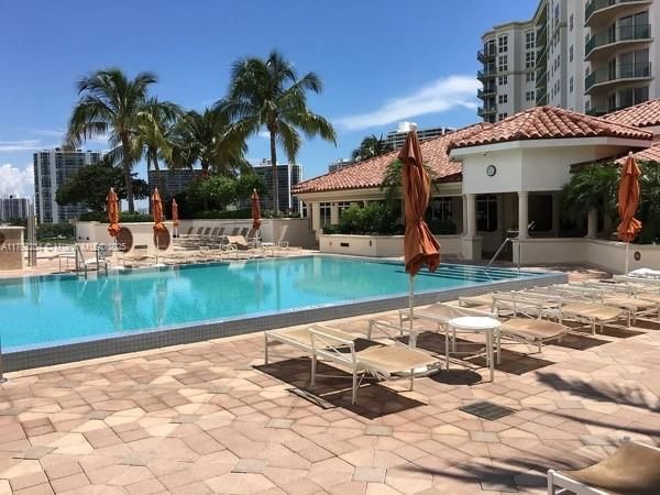 Real estate property located at 19900 Country Club Dr #612, Miami-dade, Turnberry Village So Towe, Aventura, FL