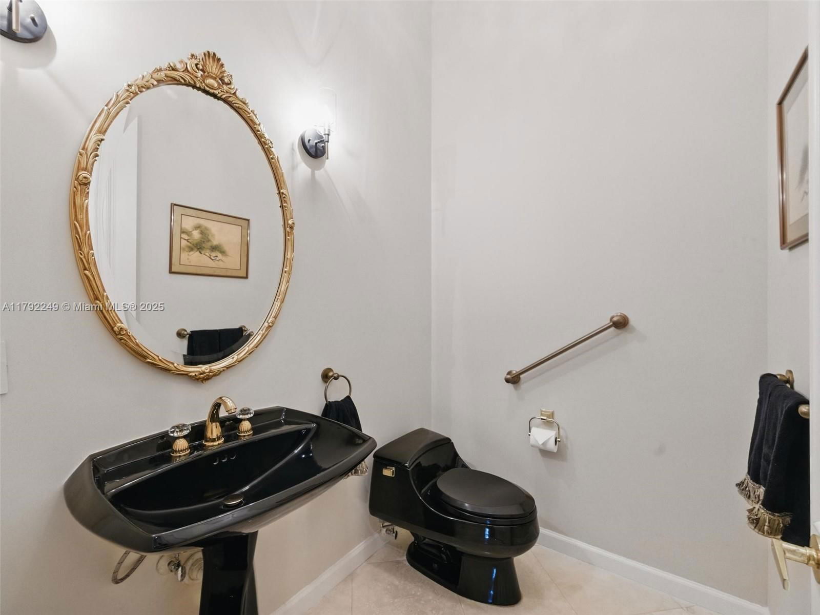 Real estate property located at 2456 Bay Isle Ct, Broward, Sector 7 - Parcels F G H, Weston, FL
