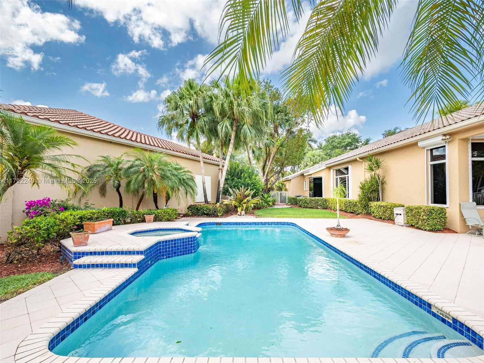Real estate property located at 2456 Bay Isle Ct, Broward, Sector 7 - Parcels F G H, Weston, FL