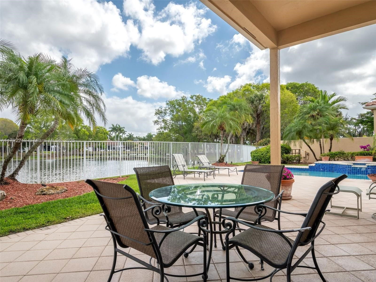 Real estate property located at 2456 Bay Isle Ct, Broward, Sector 7 - Parcels F G H, Weston, FL