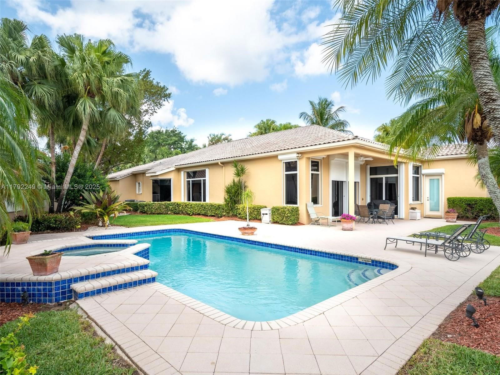 Real estate property located at 2456 Bay Isle Ct, Broward, Sector 7 - Parcels F G H, Weston, FL