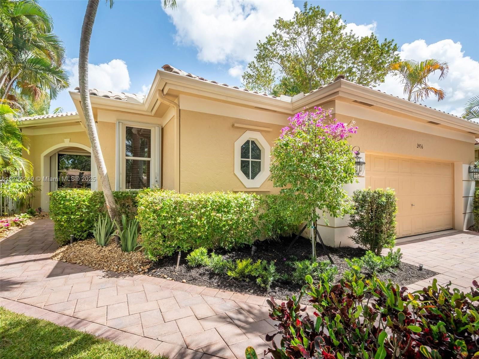 Real estate property located at 2456 Bay Isle Ct, Broward, Sector 7 - Parcels F G H, Weston, FL