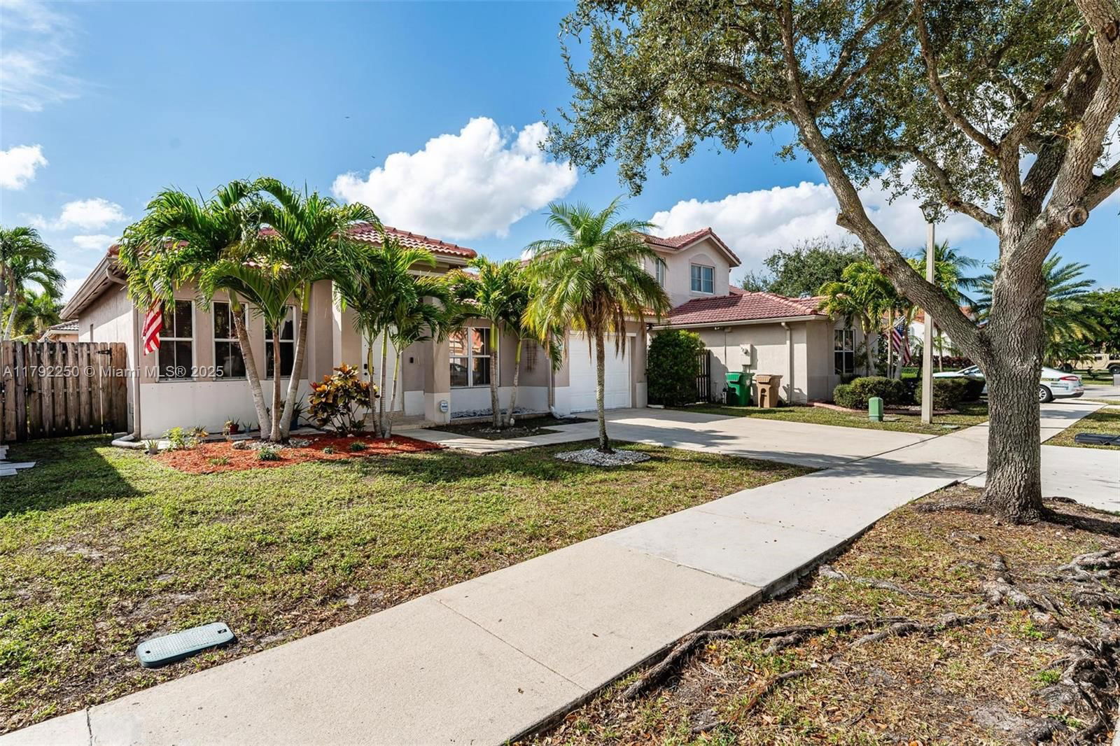 Real estate property located at 14024 Cypress Cove Cir, Broward, West Park-west Parcel, Davie, FL
