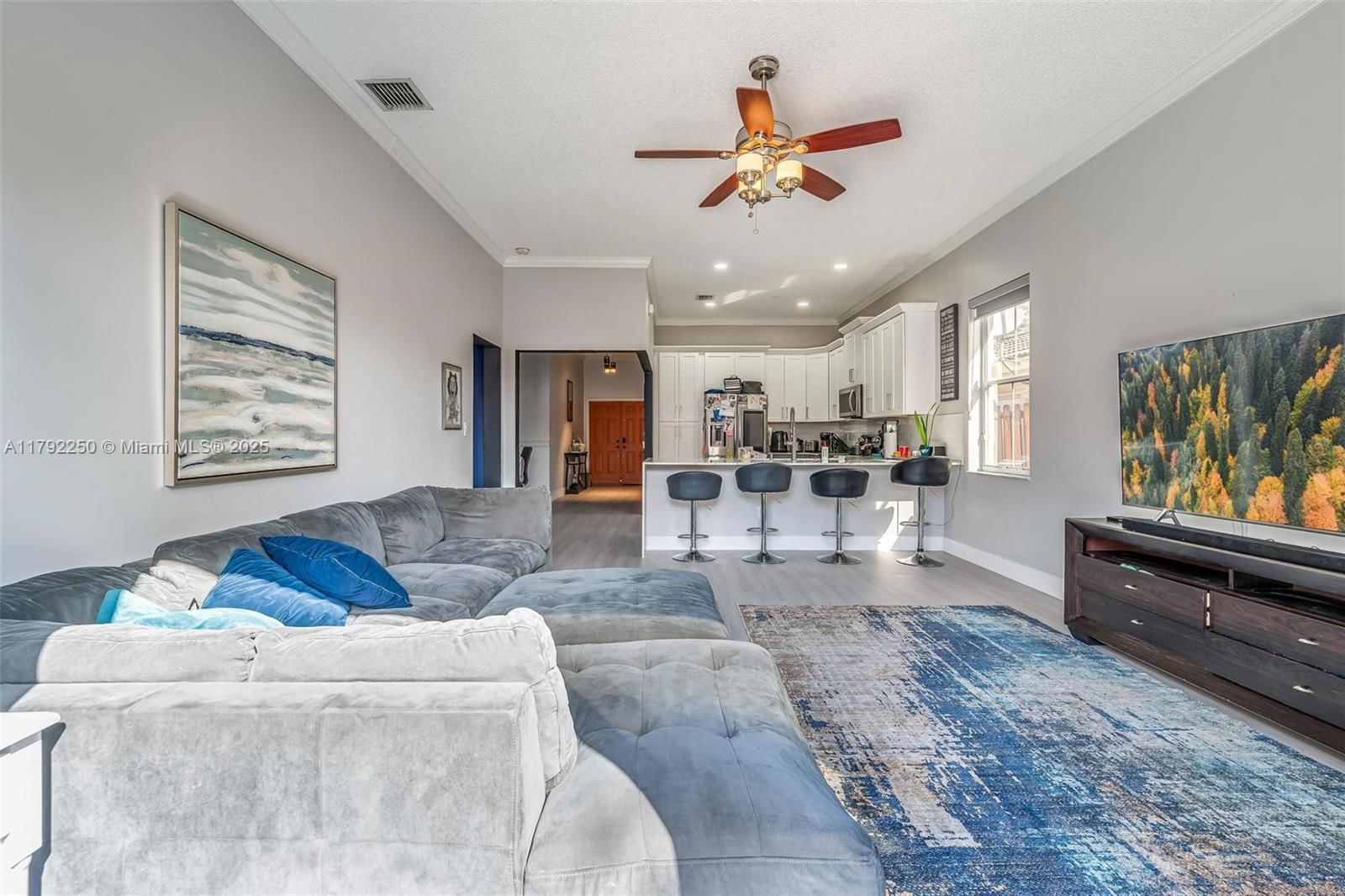 Real estate property located at 14024 Cypress Cove Cir, Broward, West Park-west Parcel, Davie, FL