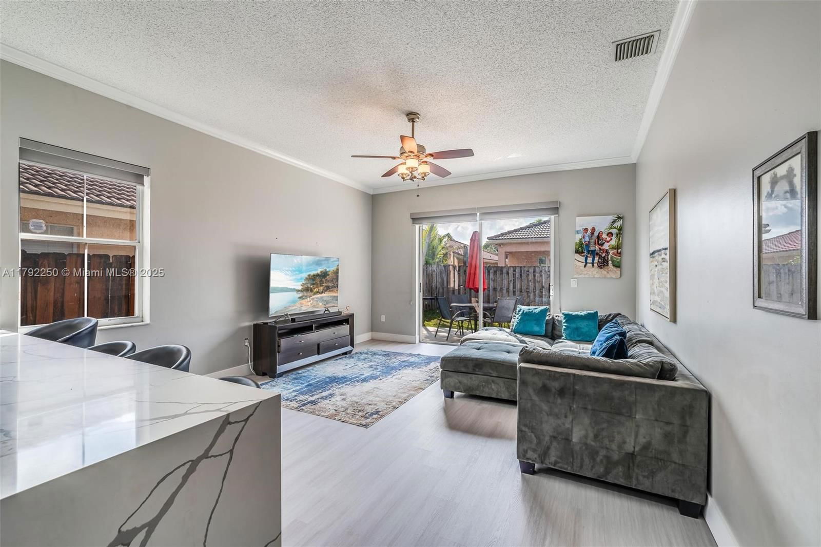 Real estate property located at 14024 Cypress Cove Cir, Broward, West Park-west Parcel, Davie, FL