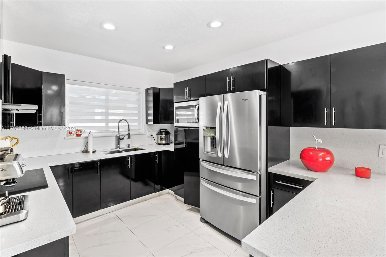 Real estate property located at 9365 44th St, Miami-dade, Ascot Park, Miami, FL