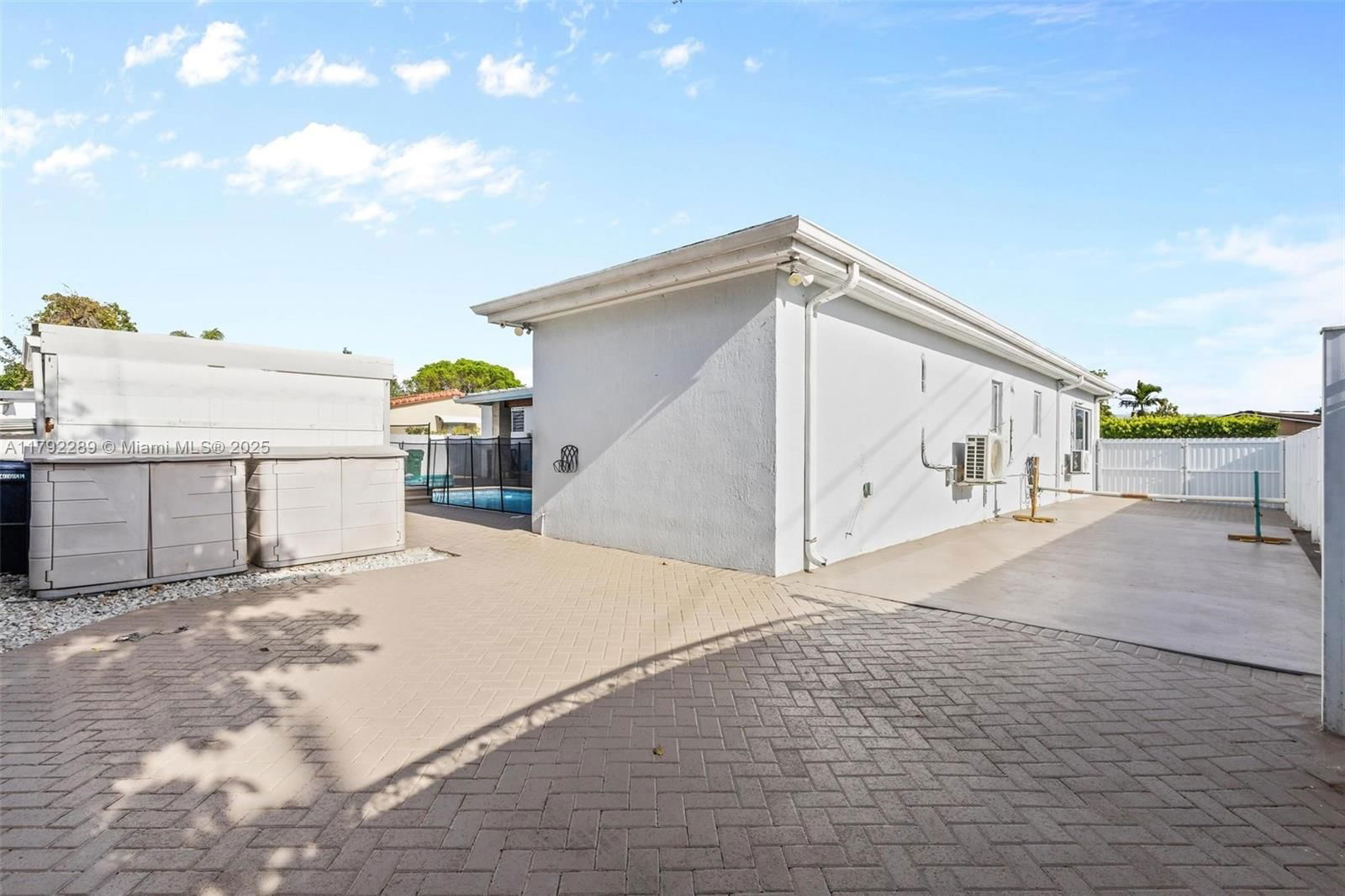 Real estate property located at 9365 44th St, Miami-dade, Ascot Park, Miami, FL