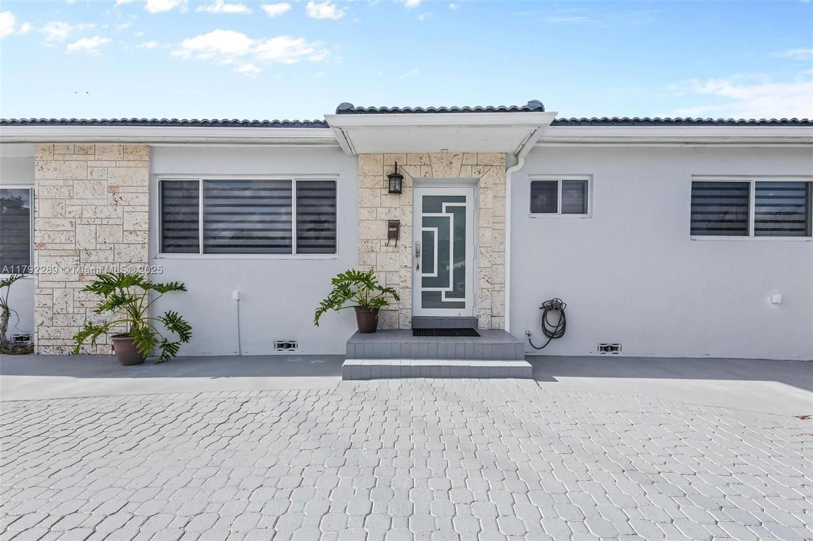 Real estate property located at 9365 44th St, Miami-dade, Ascot Park, Miami, FL