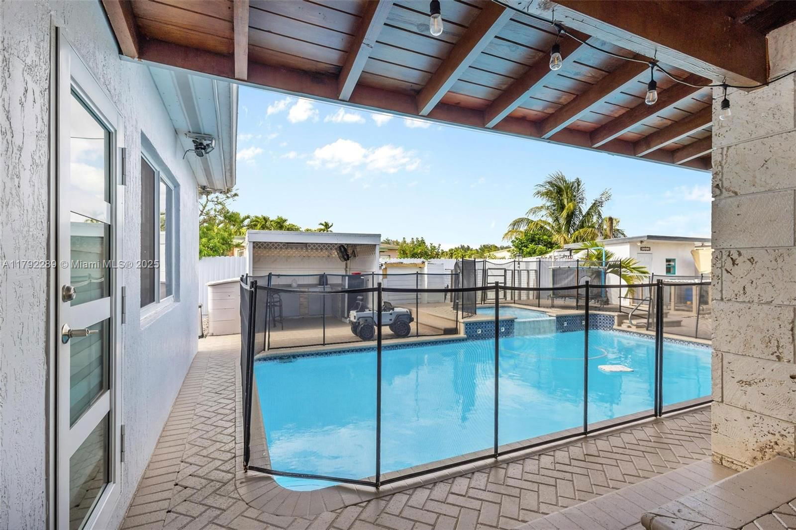 Real estate property located at 9365 44th St, Miami-dade, Ascot Park, Miami, FL