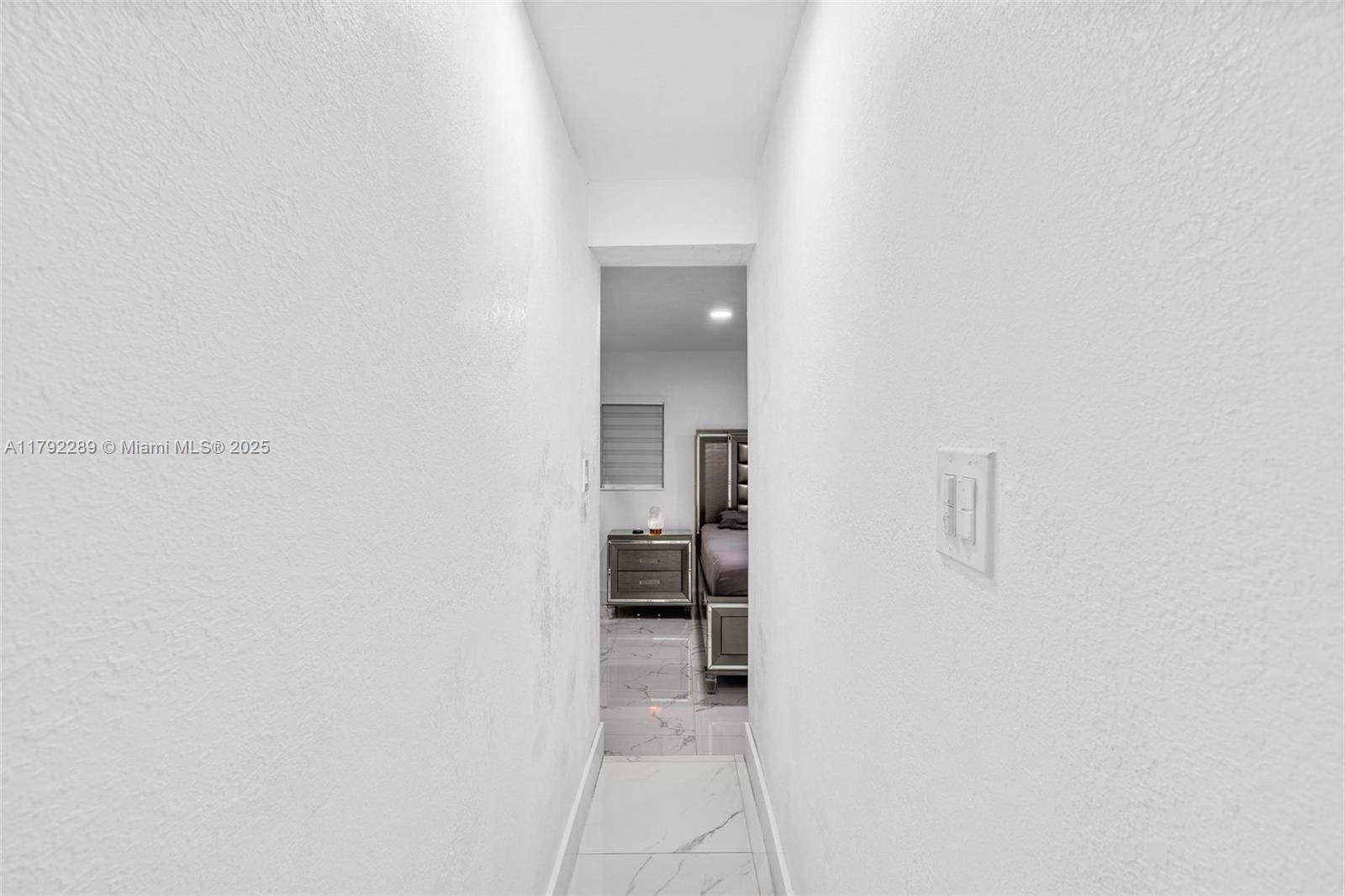 Real estate property located at 9365 44th St, Miami-dade, Ascot Park, Miami, FL