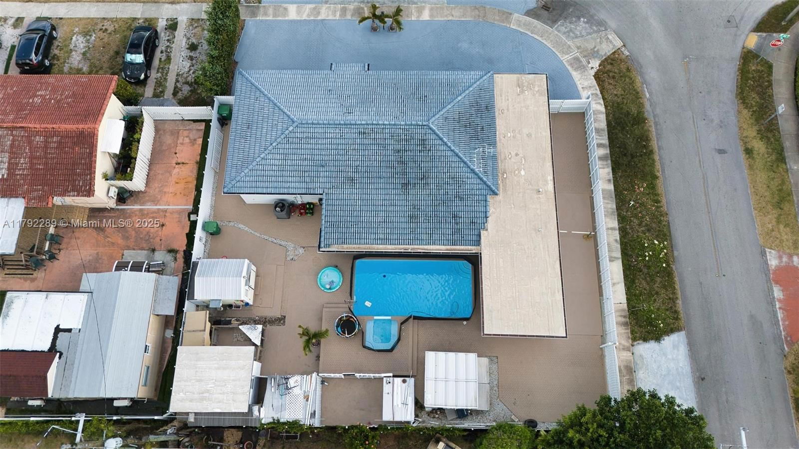 Real estate property located at 9365 44th St, Miami-dade, Ascot Park, Miami, FL