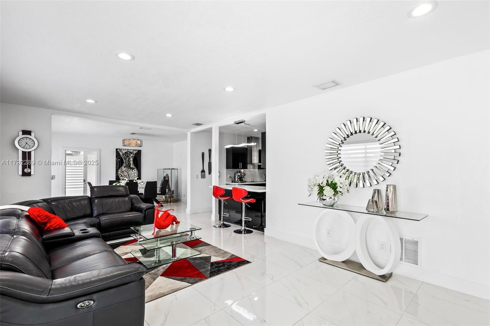 Real estate property located at 9365 44th St, Miami-dade, Ascot Park, Miami, FL