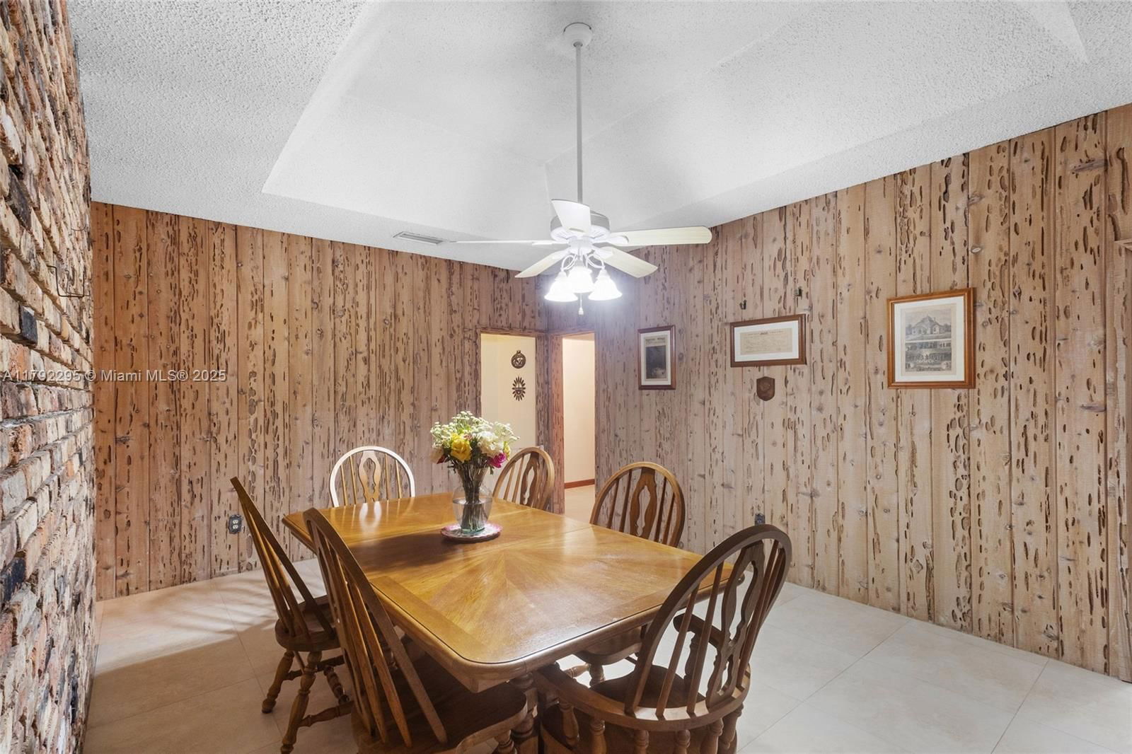 Real estate property located at 8261 186th St, Miami-dade, Old Cutler Grove, Cutler Bay, FL