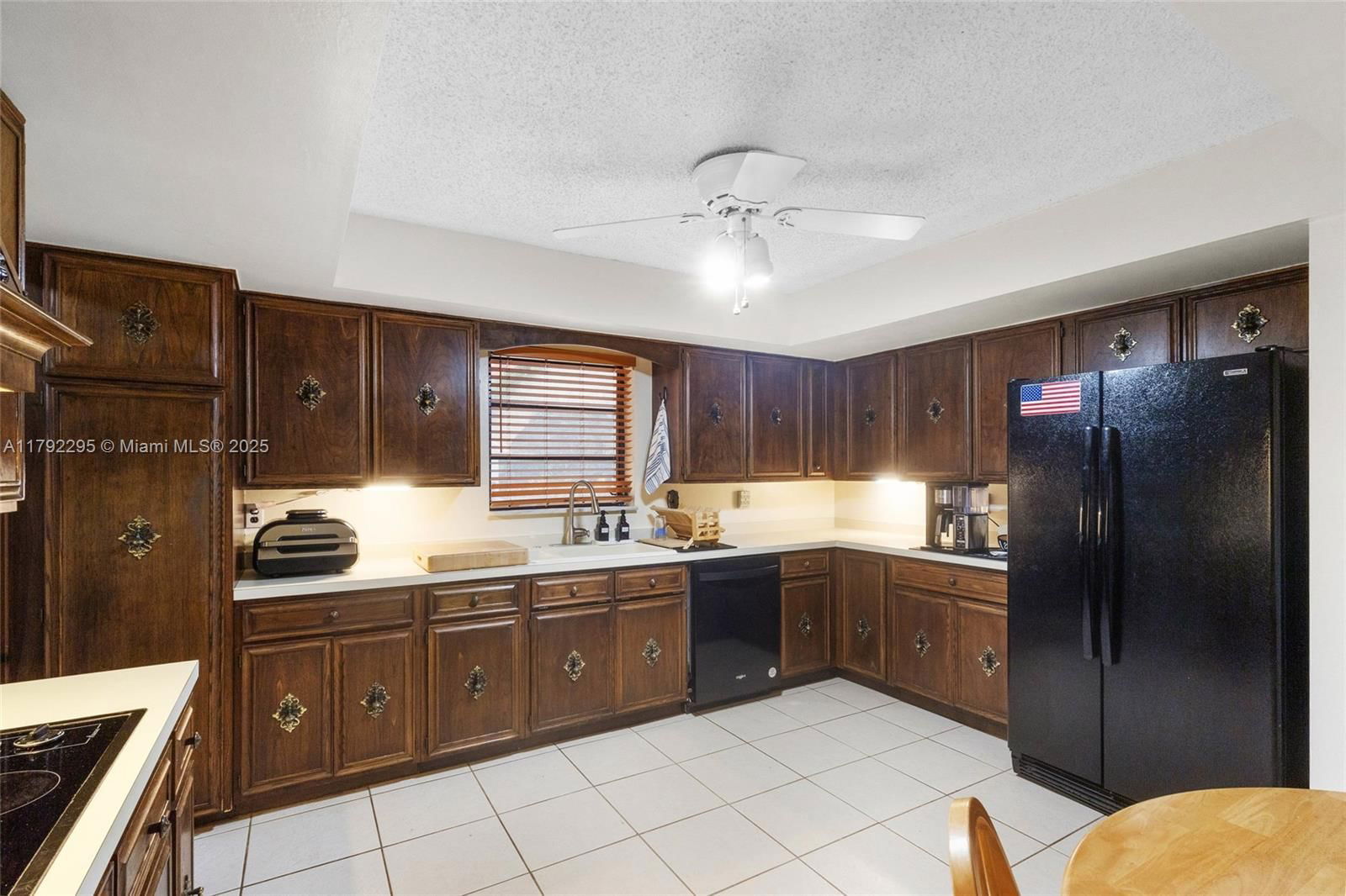 Real estate property located at 8261 186th St, Miami-dade, Old Cutler Grove, Cutler Bay, FL