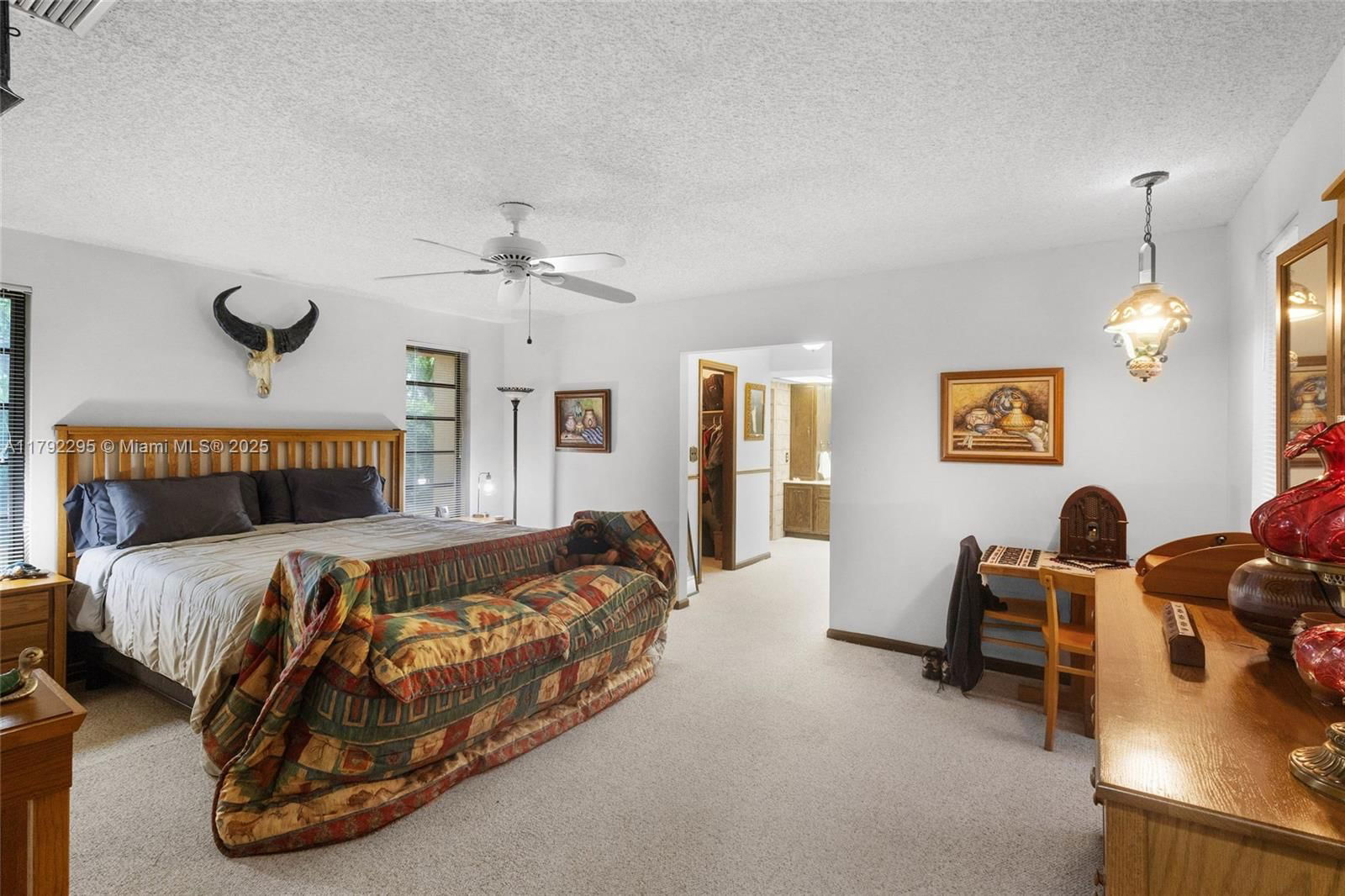 Real estate property located at 8261 186th St, Miami-dade, Old Cutler Grove, Cutler Bay, FL