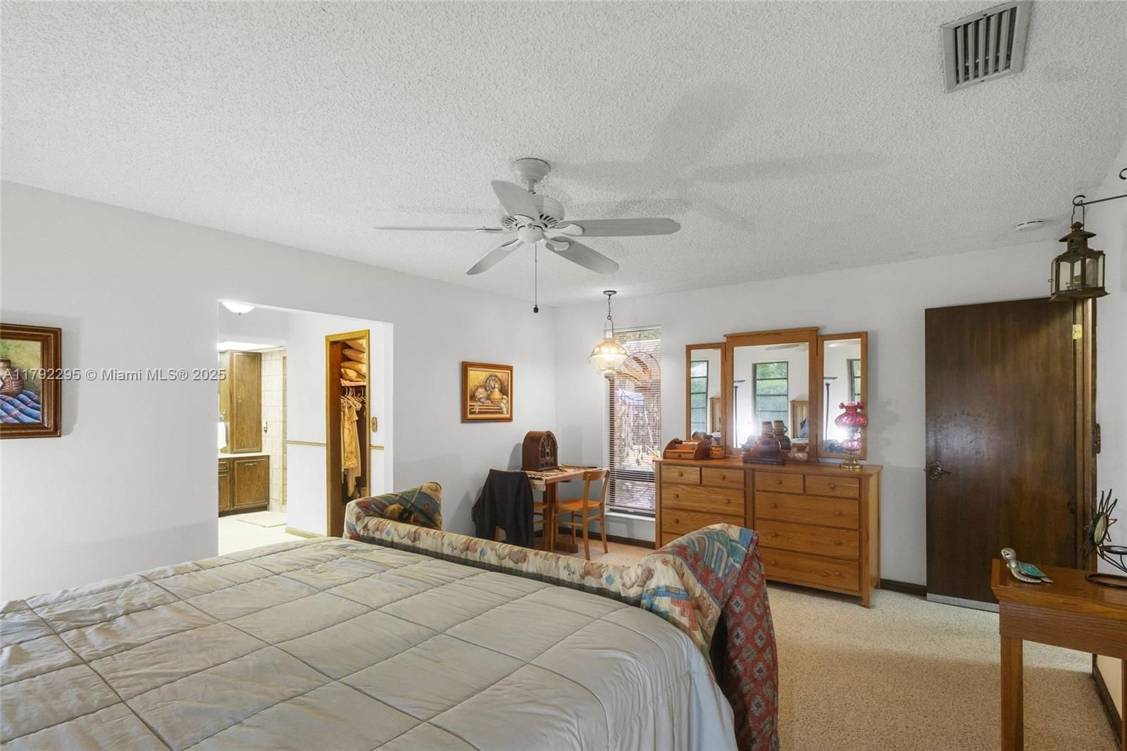 Real estate property located at 8261 186th St, Miami-dade, Old Cutler Grove, Cutler Bay, FL