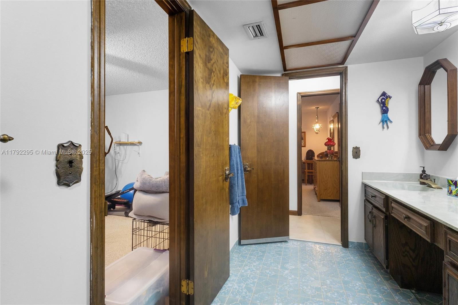 Real estate property located at 8261 186th St, Miami-dade, Old Cutler Grove, Cutler Bay, FL